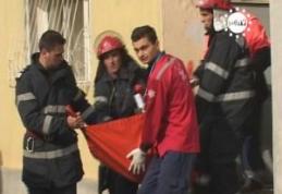 Femeie salvată de pompieri în ultima clipă 