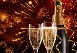 Trimite un mesaj celor dragi de Revelion 2013 - Urări de Anul Nou!