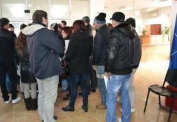 Cozi interminabile pentru preschimbarea permisului auto