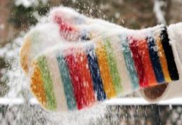 Începutul săptămânii vine cu vreme geroasă şi ninsori