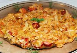 Varză călită cu cârnați