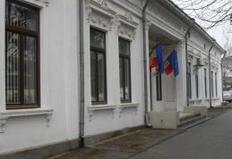 Avem nevoie de un munte de bani pentru pentru finalizarea investiţiilor din şcolile botoșănene