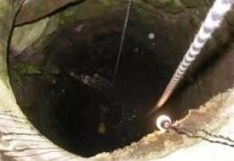 Angajator amendat cu 10.000 de lei după ce un muncitor fără forme legale a căzut într-o fântână