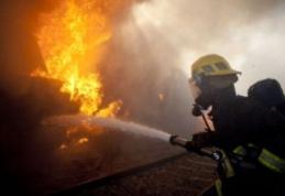 Incendiu la o locuinţă din Ibăneşti, provocat cu intenţie, de persoane necunoscute