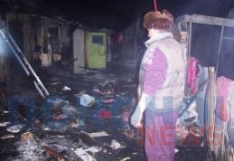 Incendiu devastator. O familie din Broscăuți pare urmărită de ghinion. Doi copii au ajuns la spital cu arsuri grave