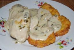 Piept de pui cu sos de ciuperci