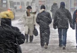 Avertizare meteo: Ploi şi ninsori în toată ţara, de duminică dimineaţă până luni la prânz