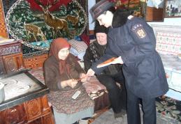 Învăţaţi să-şi protejeze casele de incendiu, la ei acasă 