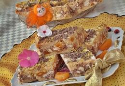 Prăjitură cu caise deshidratate