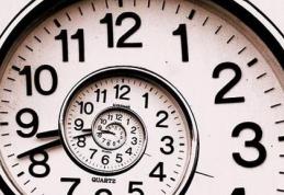 Duminică trecem la ora de vară: Ceasurile vor fi date înainte cu o oră