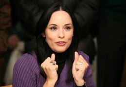Andreea Marin se întoarce la TVR 1 să cânte muzică populară! 