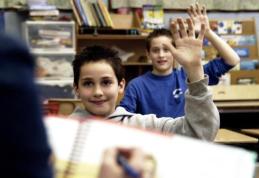 Ministrul Educaţiei: La unele materii să nu se mai dea note. Elevul să vină la şcoală de plăcere