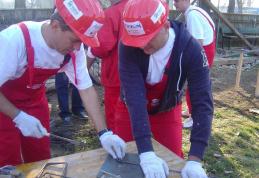 Fundatia Vodafone Romania: 400.000 de euro pentru constructia de case destinate familiilor defavorizate