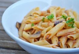 Paste cu sos de ciuperci