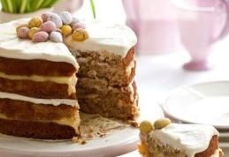 Prăjitură cu morcovi și ananas