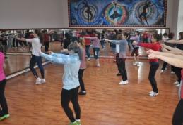 Vrei să fii în formă? Participă și tu la cursurile de aerobic