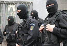 Grupare infracțională destructurată de polițiștii botoșăneni. Vezi rezultatul perchezițiilor!