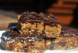 Prăjitură cu nucă de post