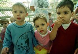 Orfelinatele din Romania, iadul pe pamant