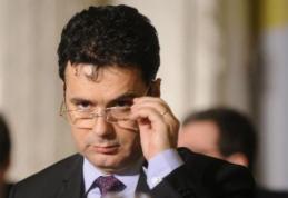 Ministrul Educaţiei interzice comercializarea manualelor complementare în şcoli