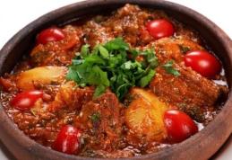 Muşchiuleţ de porc la cuptor cu sos de legume