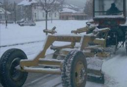 Responsabilii cu deszăpezirea spun ca sunt pregătiţi pentru venirea iernii