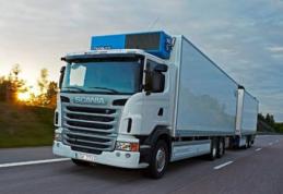 Atenție șoferi! Vehiculele de transport marfă, obligate să aibă plăcuţe suplimentare