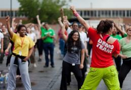 FLASH- MOB antidrog organizat la Dorohoi - Prea liber să fii condus! Mai ales de stupefiante! 