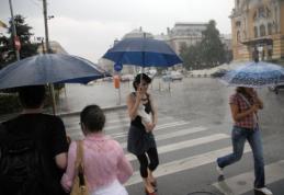 Prognoza meteo. Ploi, descărcări electrice şi grindină după amiaza