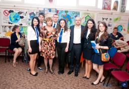 Colegiul Naţional „Grigore Ghica” - MUNCĂ ŞI VIRTUTE