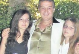 Mesajul fiicei lui Becali. Ce a scris Alexandra despre arestarea tatălui ei