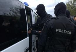 Cinci persoane reținute în urma unor descinderi efectuate în Hilişeu Horia, Pomârla şi Dersca