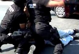 Patru botoşăneni prinşi în timp ce încercau să vândă heroină