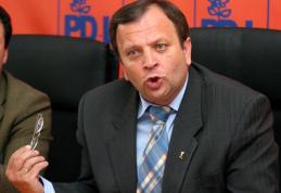 PDL acuză: USL pregăteşte reorganizarea administrativă prin trimiterea în insolvenţă a primăriilor