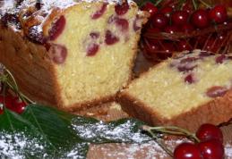 Chec cu vișine sau cireșe