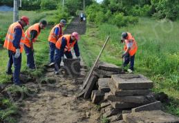 Primăria Dorohoi reabilitează aleea care face legătura dintre Cartierul Plevna și Piața Centrală - FOTO