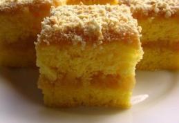 Plăcintă de mere în aluat turnat