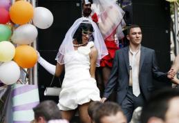 Vezi rezultatul sondajului privind legalizarea căsătoriilor între persoane de același gen