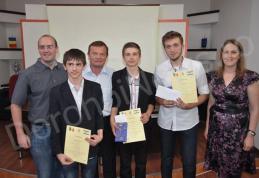 Elevi dorohoieni premiați în cadrul concursului IT „The Dines Memorial Computer Science Competition in Dorohoi” - FOTO