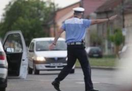 Dorohoiancă, depistată de polițiști, transportând țigări de contrabandă cu taxi-ul