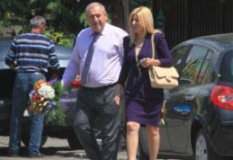 S-au afişat împreună doar pentru a păstra aparenţele! Udrea şi Cocoş sunt separaţi din 2008