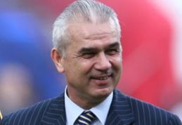 Iordănescu SE RETRAGE din cursa pentru şefia FRF. „Îl susţin pe Popescu!”