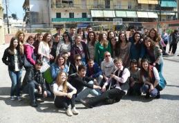 Liceul „Regina Maria” Dorohoi finalizează proiectul european „Tradiţiile populare – o cale spre interculturalitate”