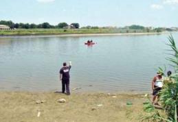 O fetiţă de 12 ani, aflată cu părinţii la picnic, s-a înecat în Siret