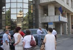 O angajată a Fiscului din Suceava a încercat să se sinucidă la locul de muncă