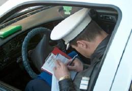 Infracţiuni la regimul rutier, constatate flagrant de către poliţişti