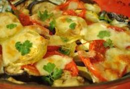 Dovlecei cu roşii la cuptor