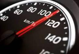 UE vrea limitatoare de viteză care să nu permită maşinilor să depăşească 112 km/oră
