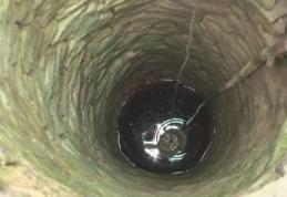 Bărbat decedat în căminul unui hidrofor, scos cu ajutorul pompierilor