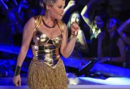 Dramă în echipa Loredanei: una dintre dansatoarele sale, în comă după un diagnostic greşit